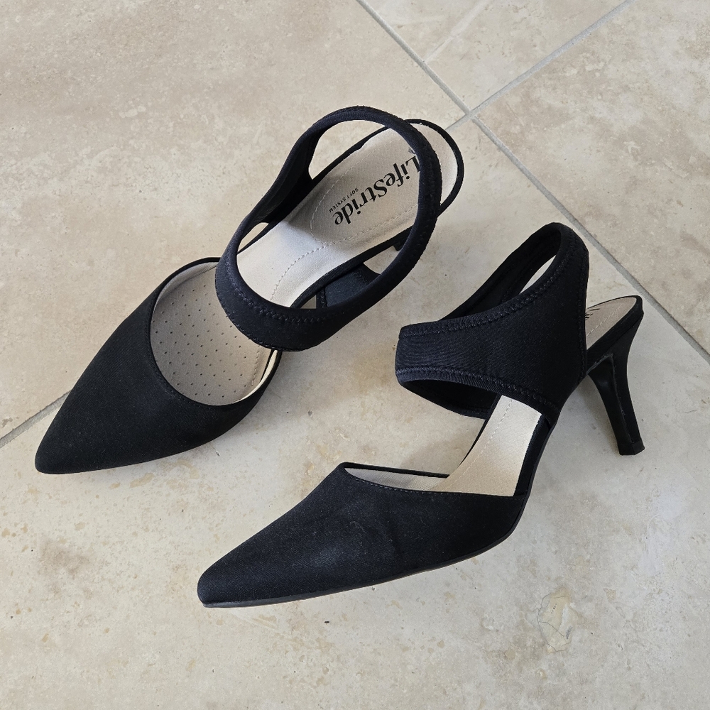 ✨️LIKE NEW✨️ LifeStride Elegant Black Pointed Toe Heels - Picture 3 of 10
